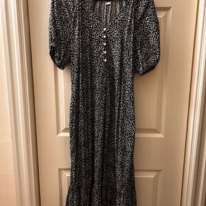 Old Navy Black and White Floral Maxi Dress